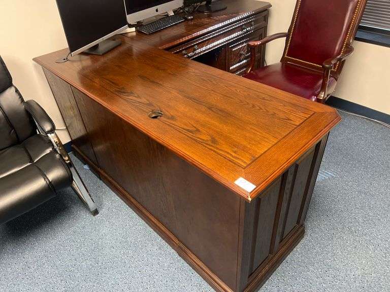 SOLID WOODEN L-SHAPED LOCKING OFFICE DESK WITH 5-DRAWERS, SINGLE DOOR APROX 5.5'x6'x21" KEYS INCLUDED!