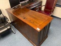 SOLID WOODEN L-SHAPED LOCKING OFFICE DESK WITH 5-DRAWERS, SINGLE DOOR APROX 5.5'x6'x21" KEYS INCLUDED!