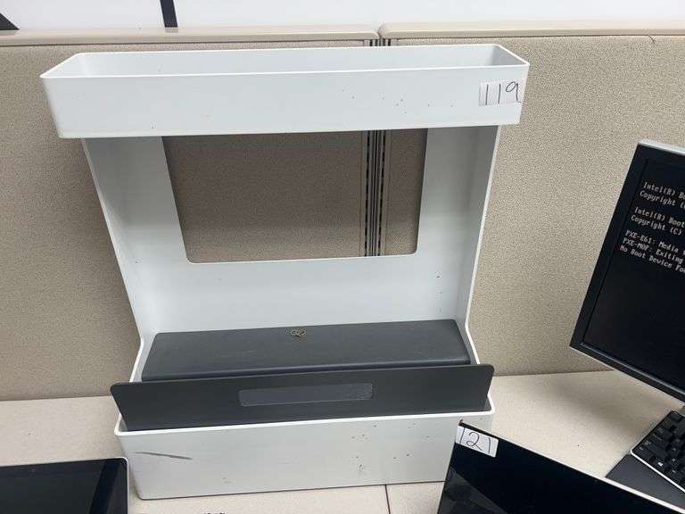 WHITE PORTABLE OFFICE ORGANIZER ON WHEELS APROX 21"x9.5"x2'