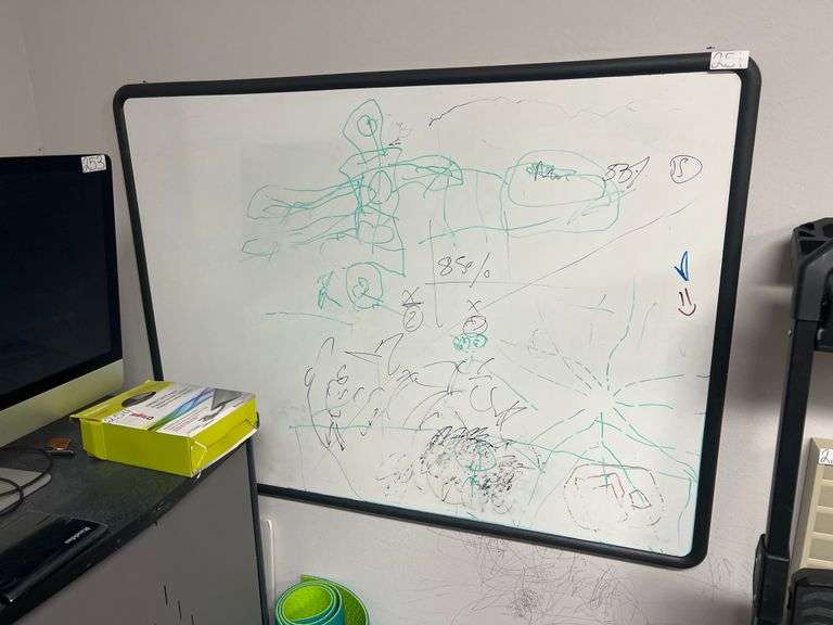 WALL MOUNTED DRY ERASE BOARD APROX 4'x3'