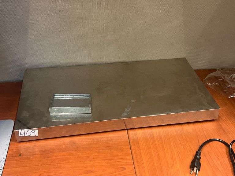 SOLID METAL DISPLAY UNIT APPROX 2' x 1' x 2" WITH SMALLER MATCHING HOLDER