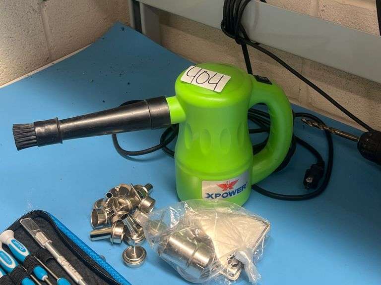 XPOWER AIR DUSTER MODEL A-2 WITH VARIOUS ATTACHMENTS INCLD.