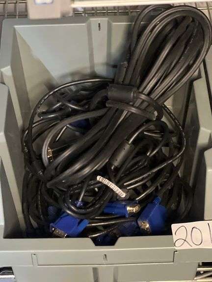 VGA DISPLAY CABLES