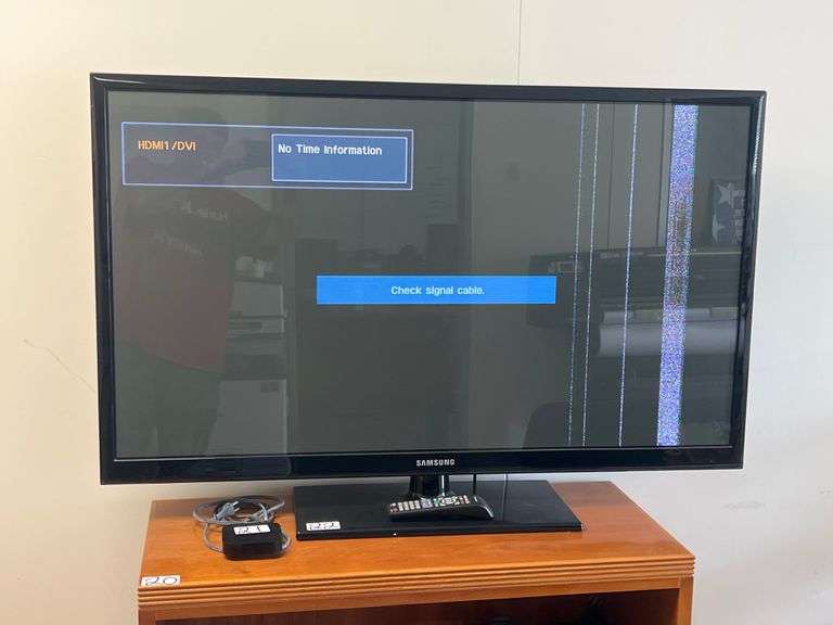 SAMSUNG 51" PLASMA DISPLAY TELEVISION MODEL PN51D450A20 WITH POWER CABLE AND REMOTE