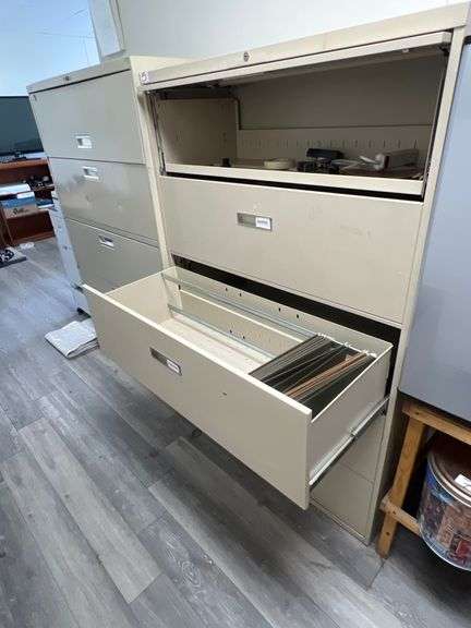 STEEL CASE LARGE OFFICE FILING CABINET WITH 4-DRAWERS AND TOP OPENING STORAGE APROX 42"x19"x64"