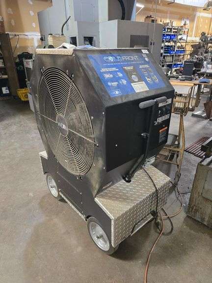 WILTON COLD FRONT 3037 ATOMIZED COOLING FAN WITH FLOW BLURRING TECHNOLOGY MODEL WACF-3037 STOCK: 28900