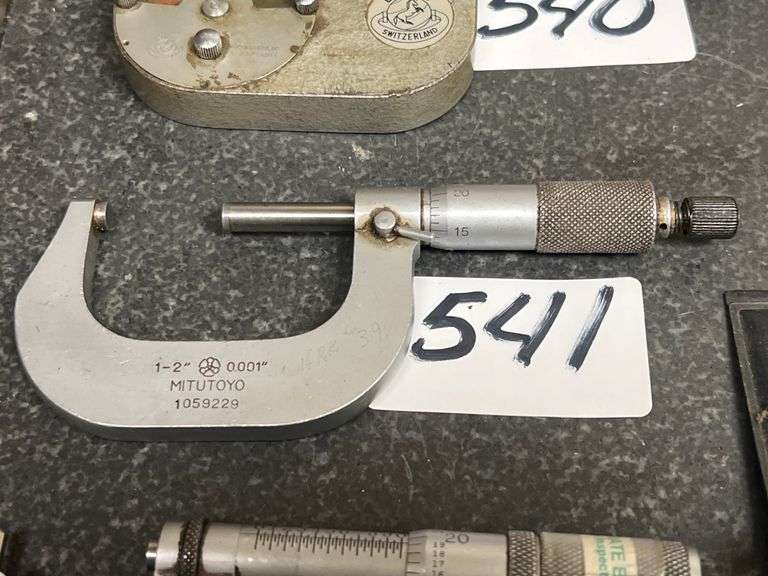 MITUTOYO 1-2" .001 MICROMETER 1059229