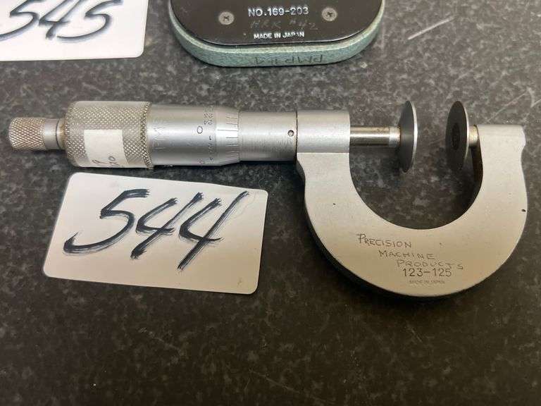 MITUTOYO 0-1" MICROMETER .0001" NO. 123-125
