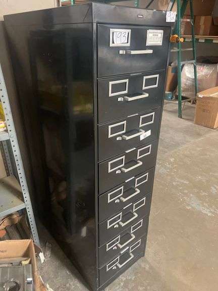 TENNSCO 8-DRAWER DUAL WINDOW BLACK METAL FILING CABINET APROX 15"x28"x53"