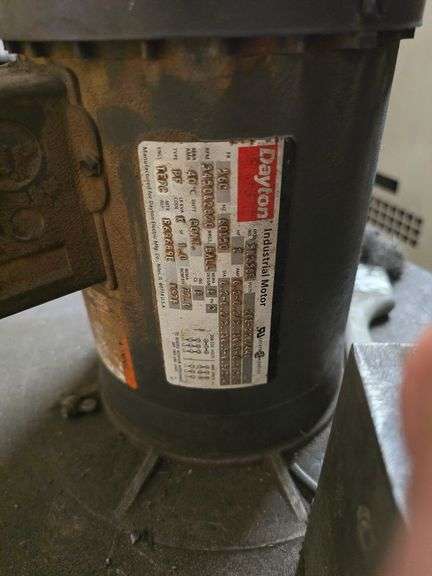 DAYTON INDUSTRIAL MOTOR 3N236E 208-220/440V VARIABLE AMP 3450 & 2850 RPMS CONNECTED TO PUMP SYSTEM WITH MANUAL INCLD.