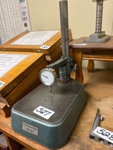 MITUTOYO COMPARATOR STAND 215-620 BS-20