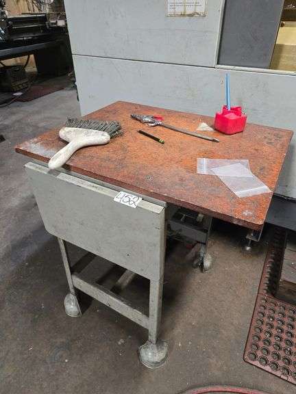 VINTAGE METAL ROLLING TABLE WITH FOLD-DOWN SIDES