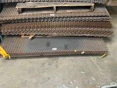 EXPANDED METAL MESH SHEET DIAMOND SHAPED PATTERN APROX 57"x30"