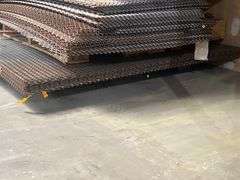 EXPANDED METAL MESH SHEET DIAMOND SHAPED PATTERN APROX 57"x30"