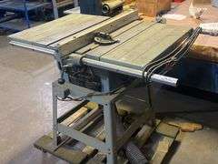 DELTA 10" CONTRACTOR'S SAW TABLE WITH 45°ANGLE MAX