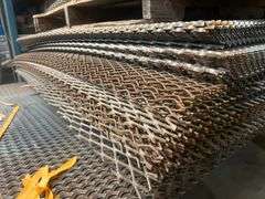 EXPANDED METAL MESH SHEET DIAMOND SHAPED PATTERN APROX 58"x31"