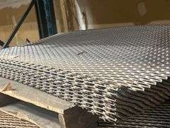 EXPANDED METAL MESH SHEET DIAMOND SHAPED PATTERN APROX 58"x5'