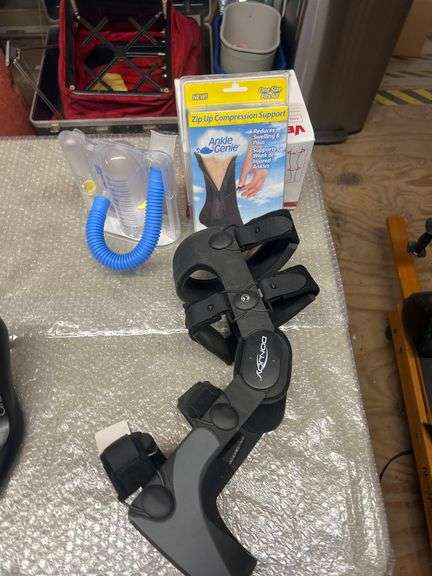 DONYJOY KNEE BRACE, ZIP UP COMRESSION ANKLE GENIE ; 5000 VOLOYNE ECT
