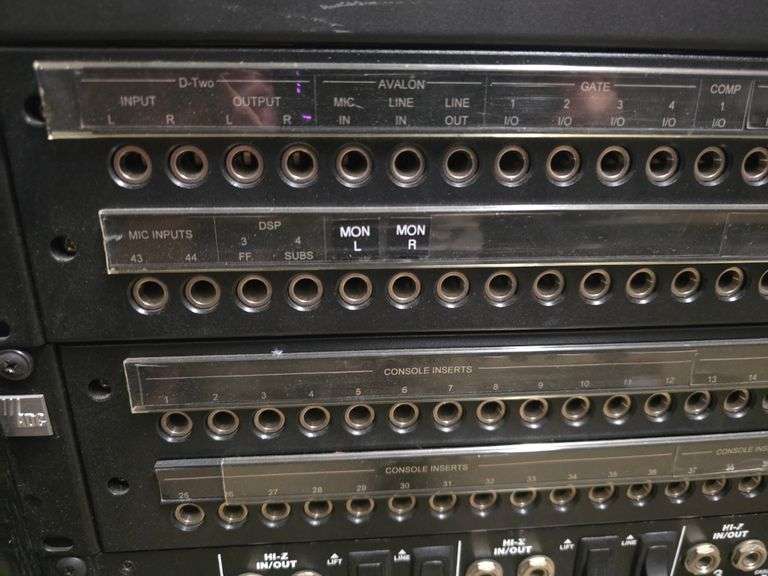 ADC QCP 4662699 48-POINT PATCH BAY 1/4" CABLE PRE PUNCHED