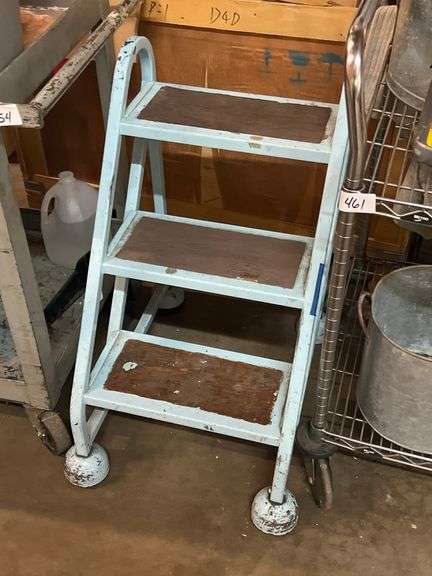ROLLING METAL A-FRAME 3-STEP WAREHOUSE LADDER