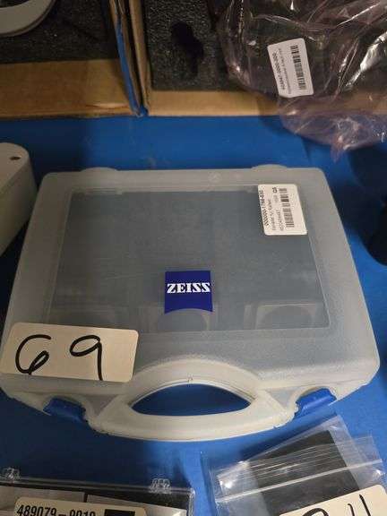 ZEISS REFLECTION MIRROR EMPTY MODULES IN 000000-1766-630 CONTAINER FOR REFLECTION MIRRORS