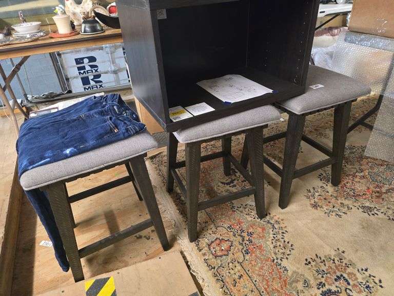 PADDED BAR STOOLS APROX 16"SQ TOP x 2'H