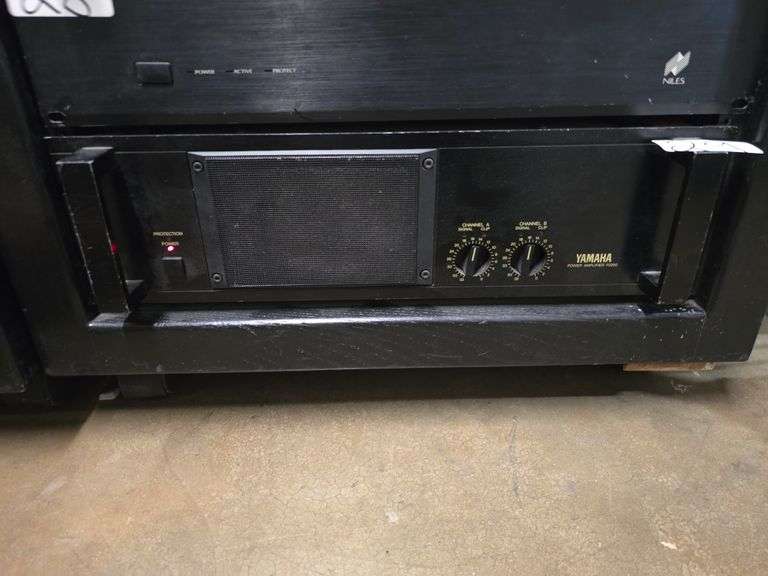 YAMAHA POWER AMPLIFIER P2250 WITH POWER CABLE VINTAGE STUDIO NEAR-FIELD POWER AMP