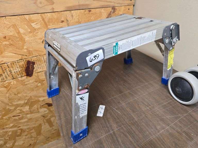 HAULMASTER STEP STOOL WORKING PLATFORM APROX 1'H