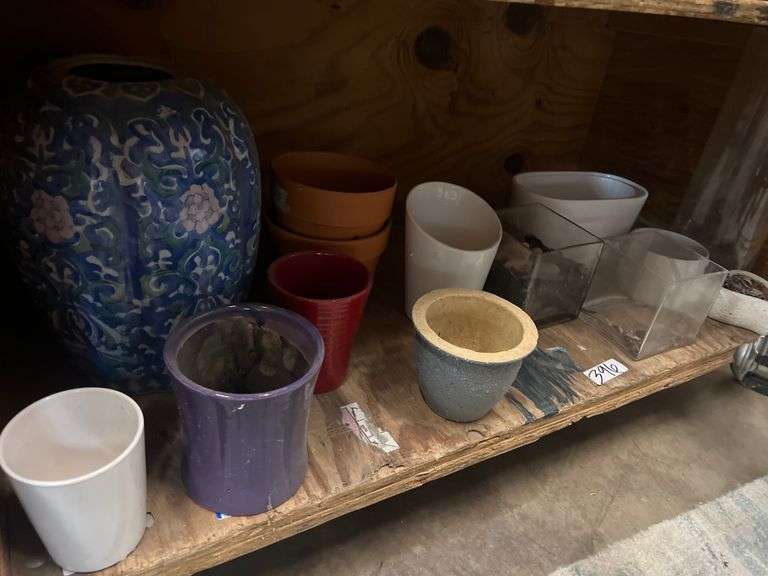 PLANT POTS INCLUDING GLASS, CERAMIC, AND CLAY