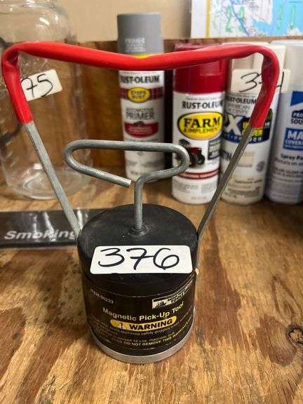 HARBOR FREIGHTS MAGNETIC PICK-UP TOOL 90233