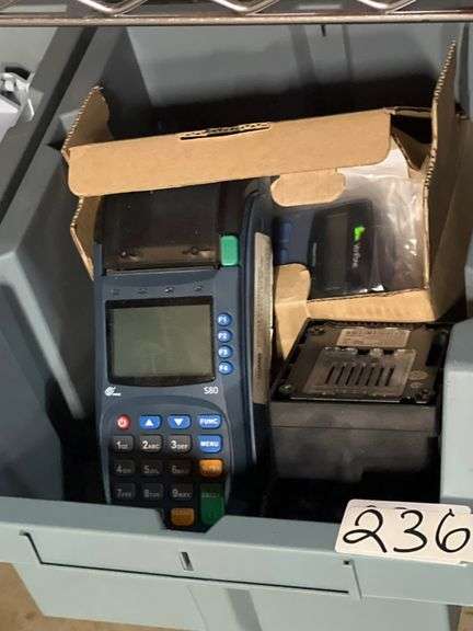 CREDIT CARD TERMINALS INCLUDING PAX S80 & SP20; NAYAX VPOS TOUCH ST4GUSE011B01S2 AND VERIFONE PINPAD 1000SE