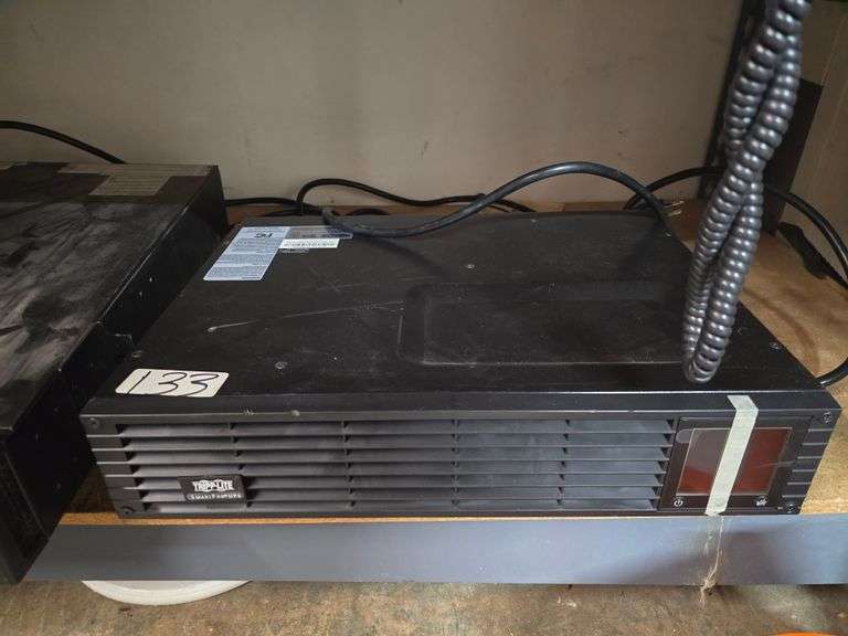 TRIPP LITE SMART PRO UPS SMART1500RM2U WITH DIGITAL SCREEN