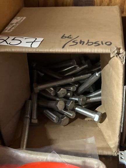ABP F593C LARGE STAINLESS STEEL BOLTS  APROX 3.75"L WITH 2.5" BUFFER APROX 25+ IN LOT