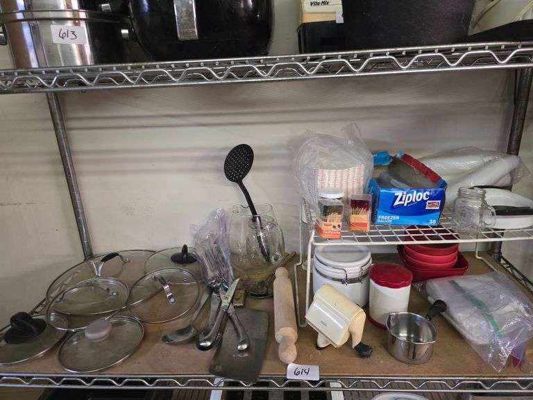 WIDE VARIETY OF KITCHEN SUPPLIES