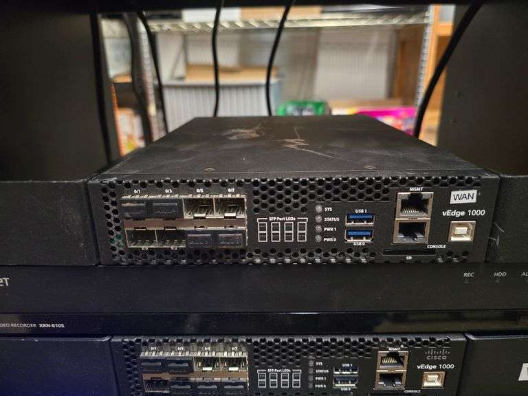 CISCO 1 vEDGE 1000 WAN ROUTER