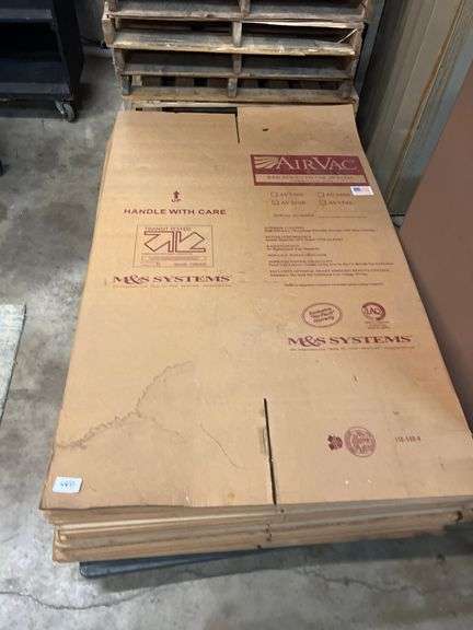 HARIS PACKAGING CORP 100LB BOX WITH HANDLE HOLES APROX 20"SQ x 40"