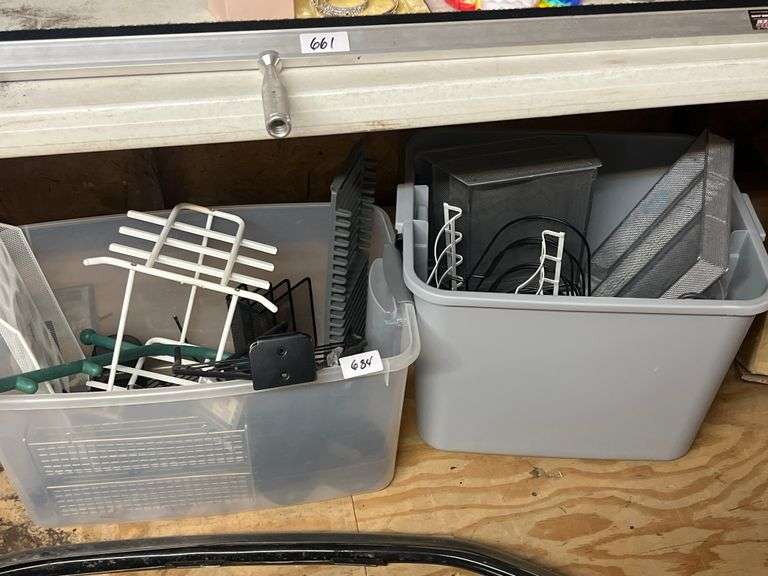 VARIETY OF METAL ORGANIZERS