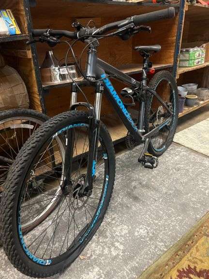 DIAMONDBACK ADULT MOUNTAIN BIKE WITH DISC BRAKES, SHIMANO SHIFTER, XCT SUNTOUR