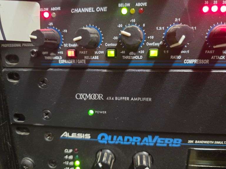 OXMOOR 4x4 BUFFER AMPLIFIER WITH POWER CABLE