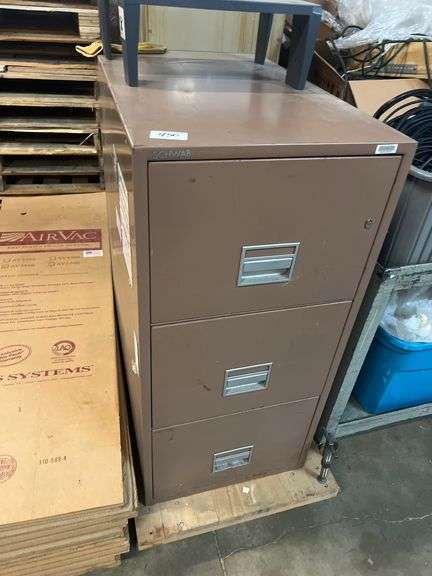 SCHWAB 3-DRAWER METAL FILING CABINET APROX 20"x31"x41"