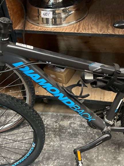 DIAMONDBACK ADULT MOUNTAIN BIKE WITH DISC BRAKES, SHIMANO SHIFTER, XCT SUNTOUR