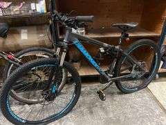 DIAMONDBACK ADULT MOUNTAIN BIKE WITH DISC BRAKES, SHIMANO SHIFTER, XCT SUNTOUR