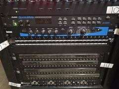 DBX PROFESSIONAL PRODUCTS PB-48 48-POINT PATCH BAY WITH POWER CABLE