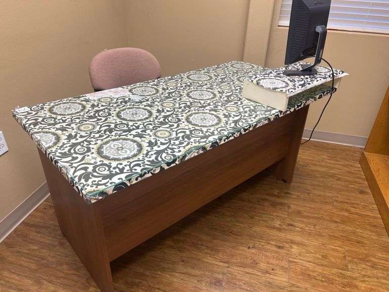 4-DRAWER SOLID WOODEN DESK APROX 30"x60"x30" WITH FABRIC CHAIR AND WORKING DELL MONITOR INCLUDED