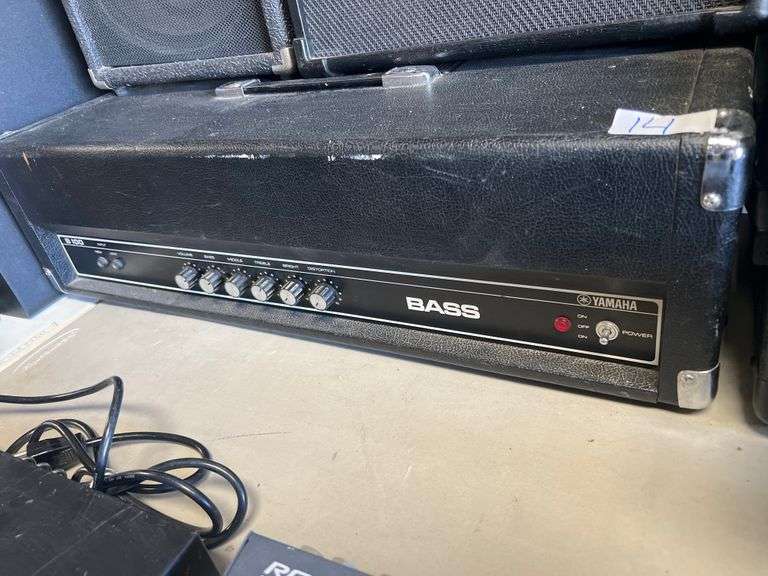 YAMAHA B100 100W BASS AMPLIFIER HEAD