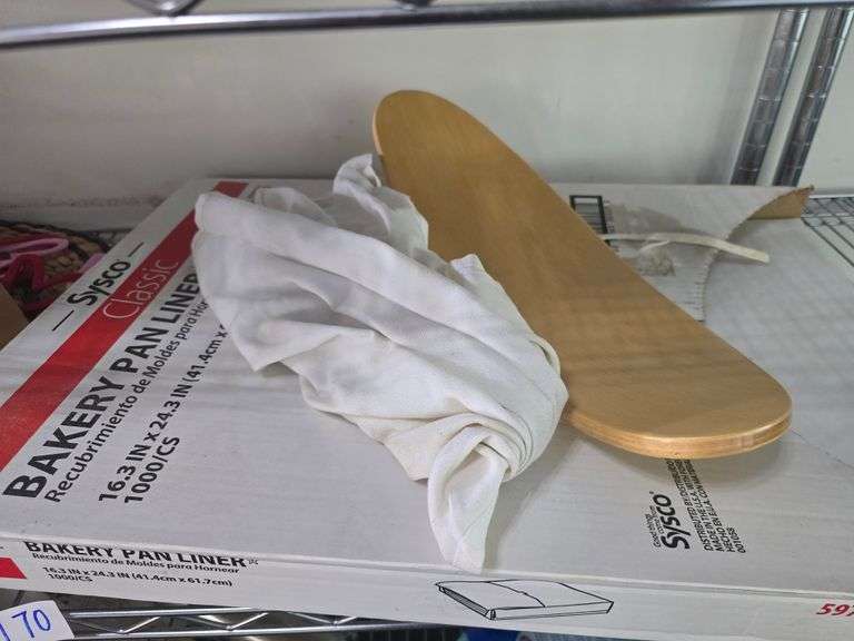 DÉCOR AND BAKERY PAN LINERS