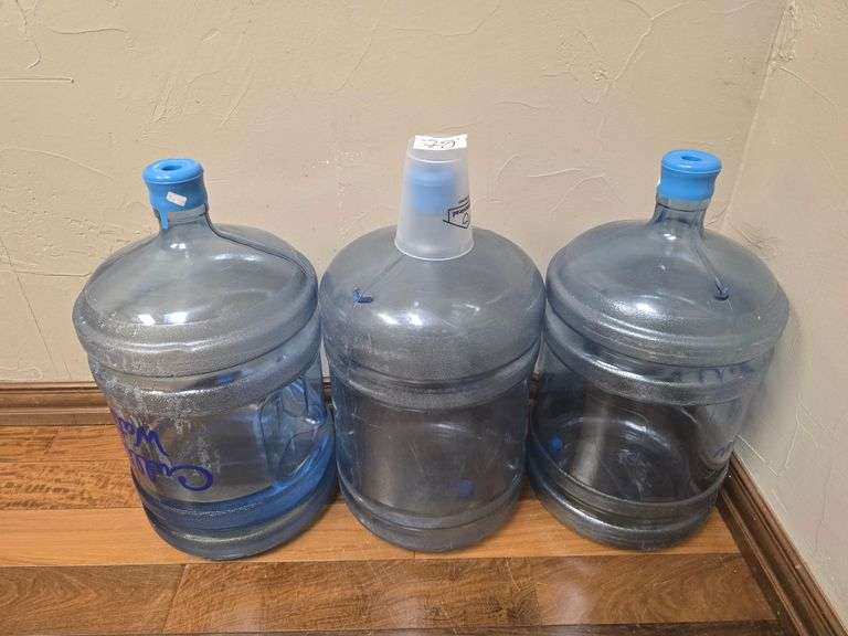 EMPTY 5-GAL WATER JUGS *empty