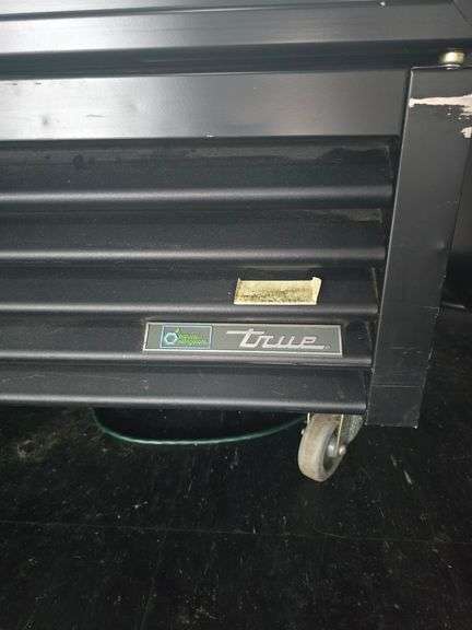 TRUE GDM-49-HC~TSL01 COMMERCIAL 2-DOOR REFRIGERATOR WITH 8-INNER SHELVES, ON WHEELS, IN GREAT WORKING CLEAN CONDITION