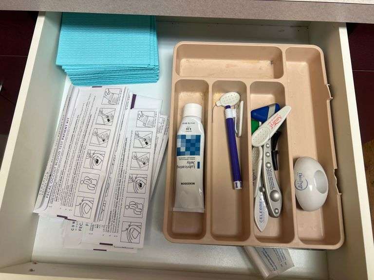 VARIOUS MEDICAL SUPPLIES