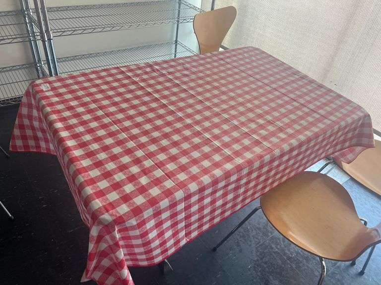 FORMICA TOPPED TABLE 4' x 30" x 30"H